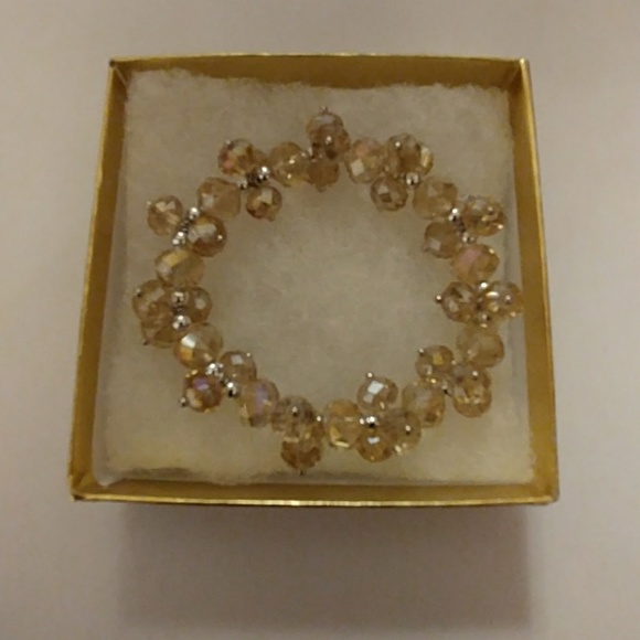Gold Metallic Crystal Bracelet - Picture 3 of 8
